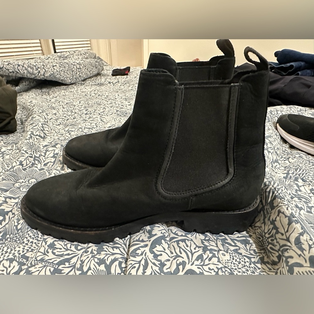 Thursday boot company women’s Chelsea  boot size 7.5